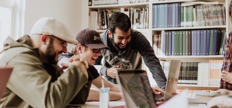 Os melhores livros e cursos sobre Projetos Em R 