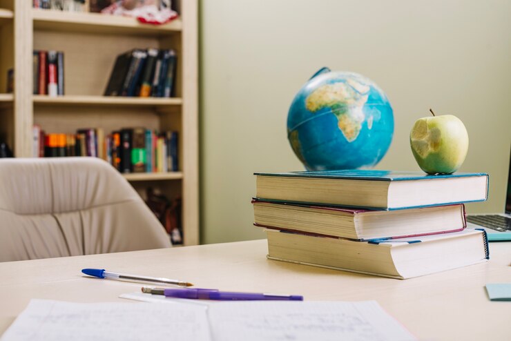 Dicas para organizar seus materiais de estudo e criar um espaço produtivo